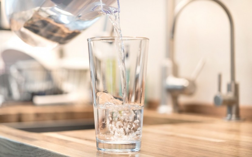 water filter - the right water filter helps encourage your household to stay...