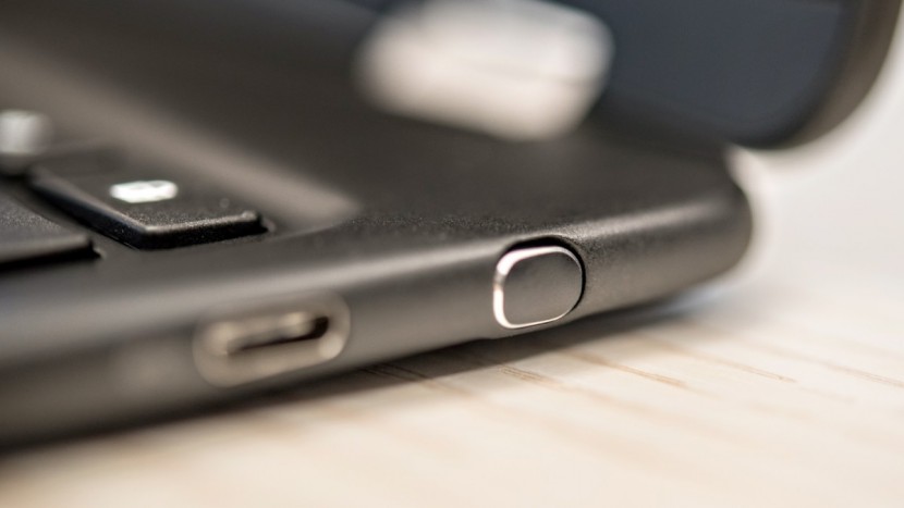 samsung pro - the stylus easily and discreetly stores right in the body of the...