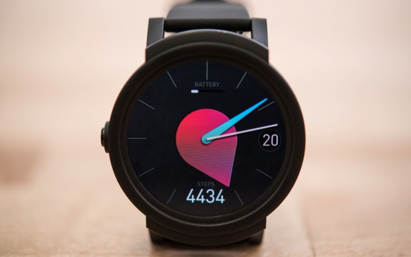 ticwatch e - it can be hard to see this watch in bright ambient light.