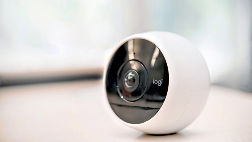 logitech circle 2 wireless - the circle can be removed from its charging base and temporarily...