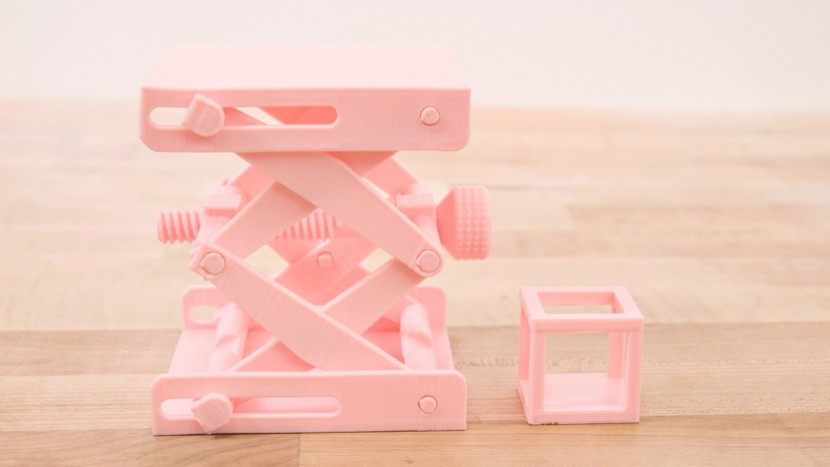 monoprice select mini v2 - we were a little surprised the jack worked as well as it did...