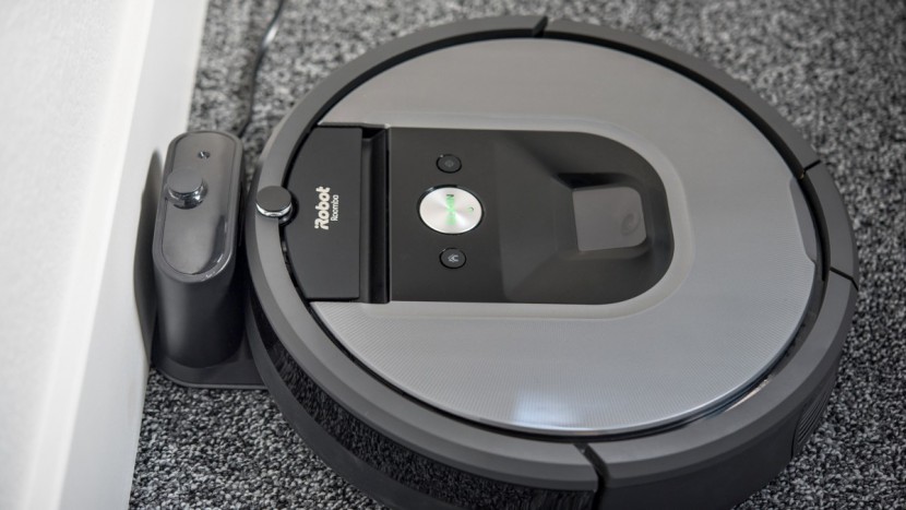 iRobot Roomba 960 Review | Tested & Rated