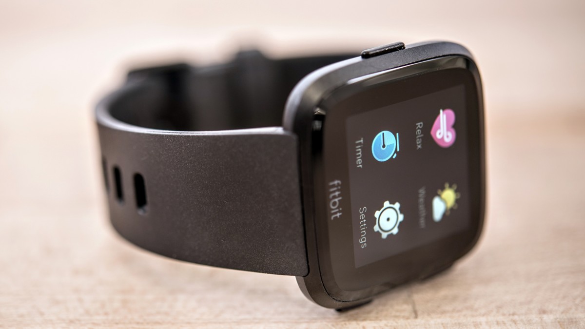 Fitbit Versa Review (The second smartwatch from Fitbit, the Versa.)