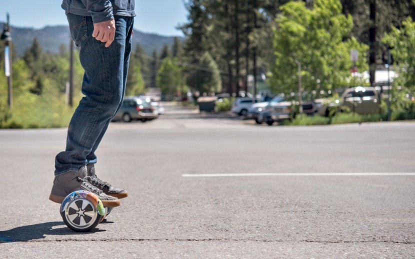 gotrax hoverfly eco - it felt quite jarring to drive over cracks with the gotrax.