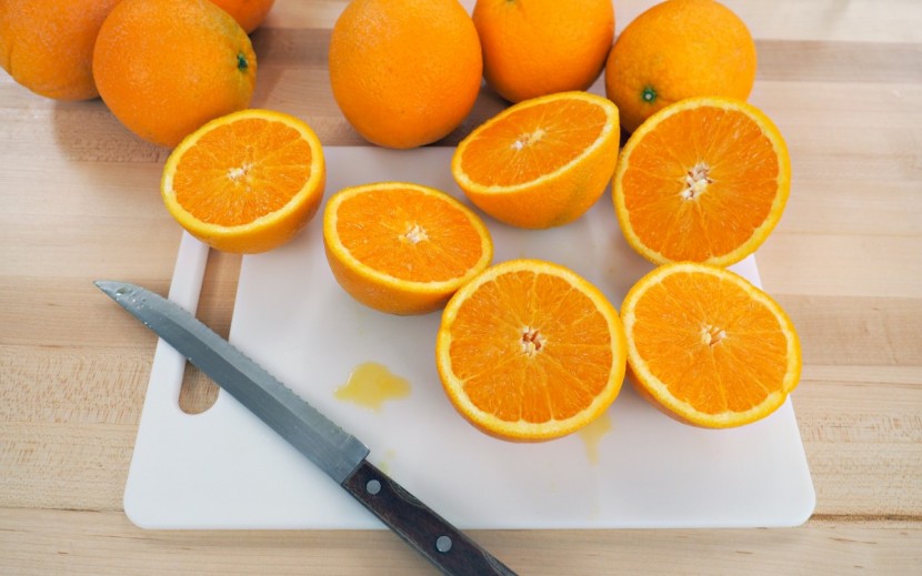 we tested each product with 3 medium-sized oranges.