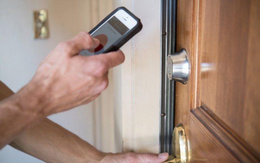 smart lock - simple and streamlined keyless entry.