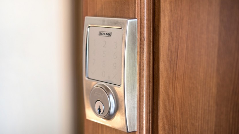 smart lock - we love the full set of hub compatibility and smart features found...