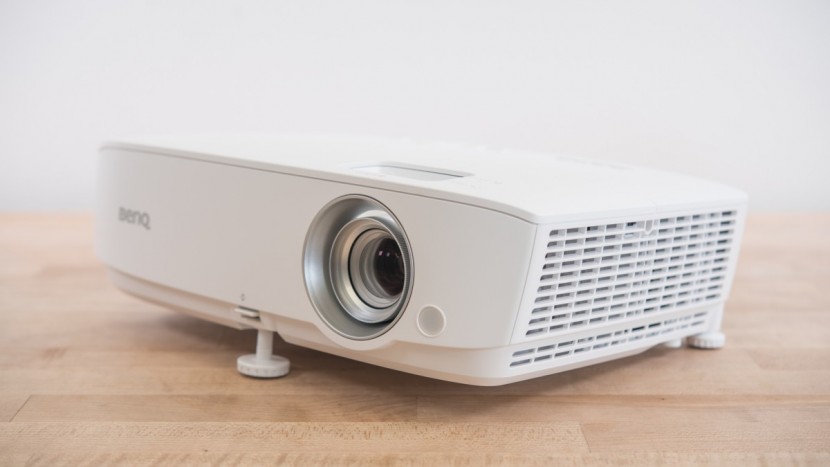 benq ht1070a - the benq fan does not cause much of a distraction, even after...