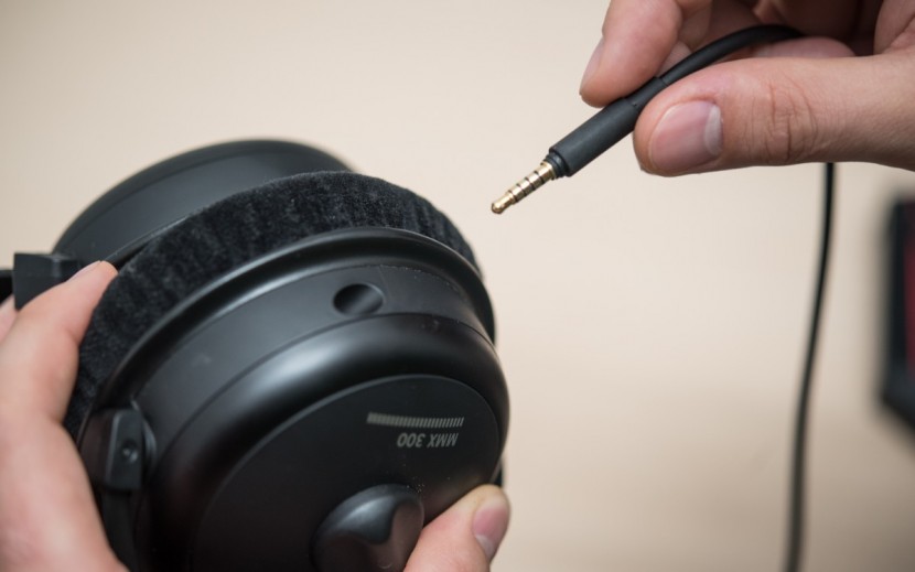 beyerdynamic mmx 300 - detachable cables, like on the beyerdynamic mmx 300, are a plus...