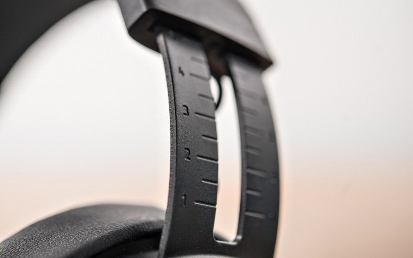 beyerdynamic mmx 300 - the mmx 300 had numbers to get equal adjustment on each side of the...