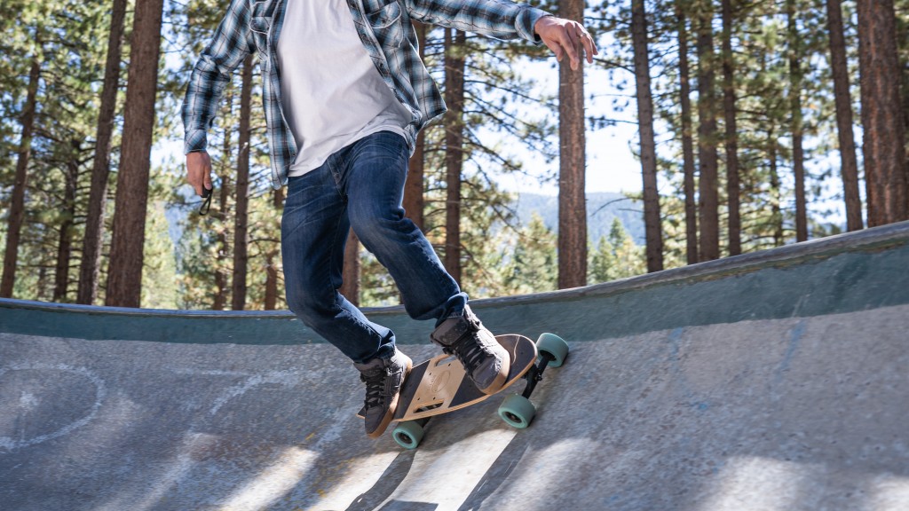 riptide r1 - the deck is a little stiff on this board and it isn't amazingly...