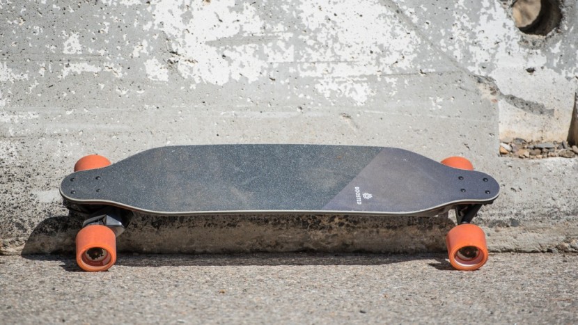 boosted plus - one of the newest offerings from boostedboards, the boosted plus.
