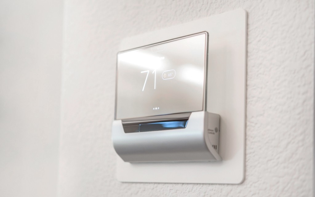 johnson controls glas - the transparent nature of this product makes it a bit more work to...