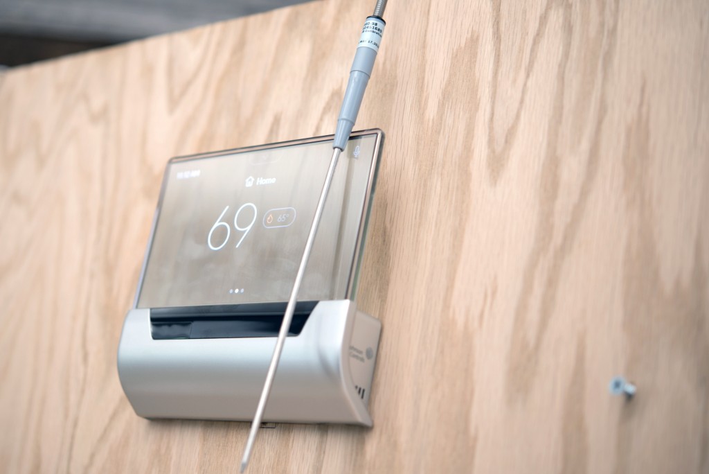 johnson controls glas - testing the accuracy of this thermometer using a precision thermostat.
