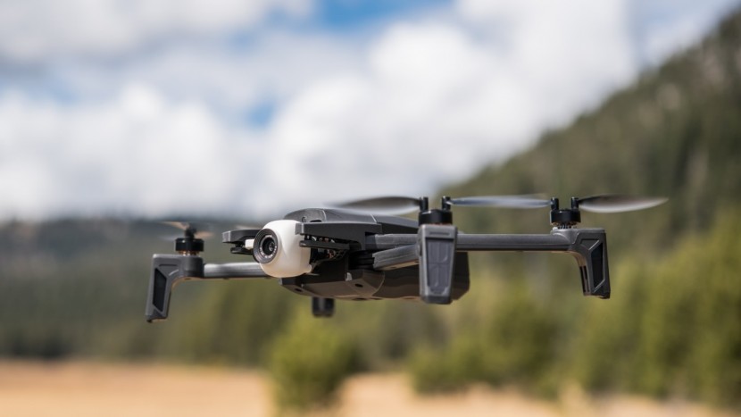 parrot anafi - the anafi tries hard, but can&#039;t quite measure up.