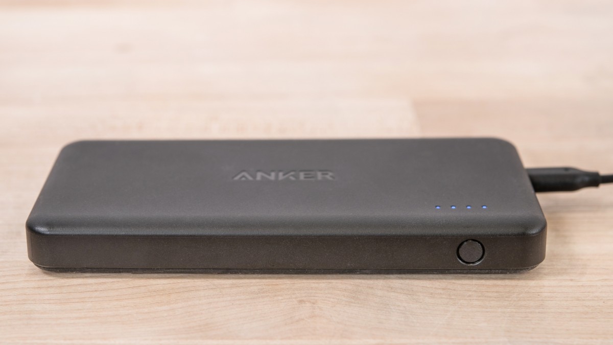 Anker PowerCore II Slim 10000 Review (The PowerCore Slim 10000.)