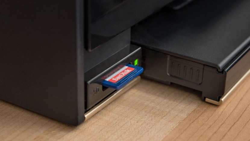 canon ts9120 - the sd card slot makes quickly printing photos easy.