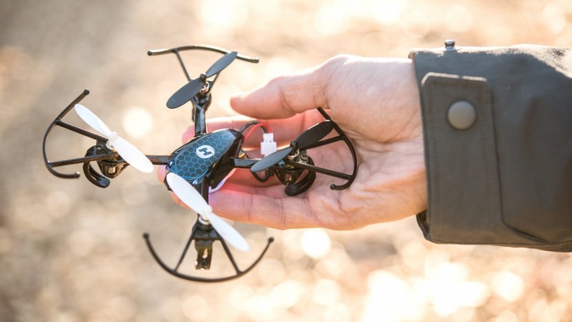 holy stone hs170 predator - the predator&#039;s rotor guards let it come away from most crashes...