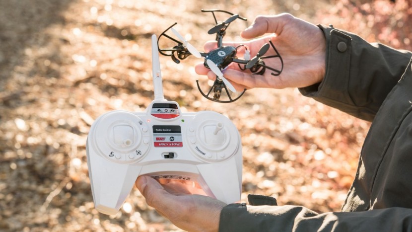 holy stone hs170 predator - the predator&#039;s controller is quite large.