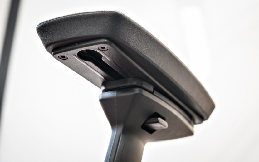 steelcase think - the armrests are completely adjustable.