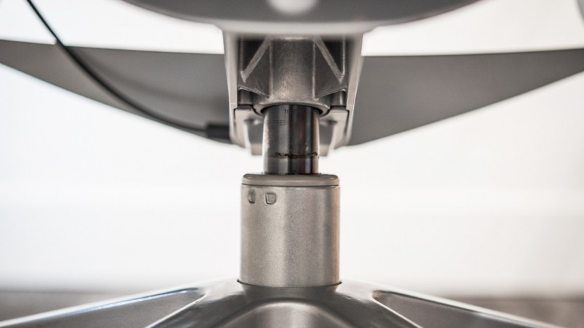 steelcase think - this chair arrived almost completely assembled.