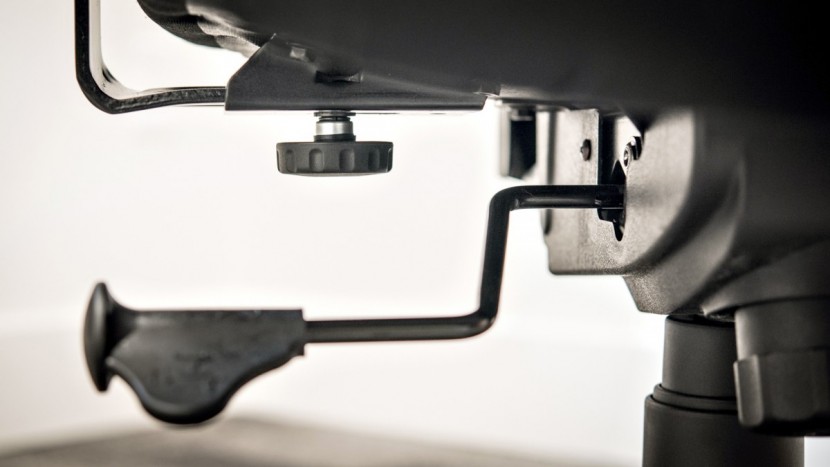 some of the various adjustments available on the leap.