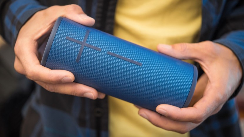 ue boom 3 - the ue boom 3 is one of the best sounding totally-waterproof...