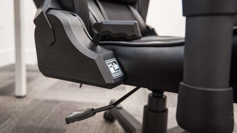 dxracer racing series - this lever lets you lock the chair in a reclined position - a bit of...