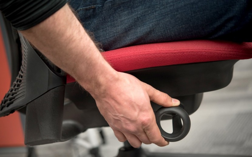 herman miller sayl - the sayl has an impressive set of adjustable features.