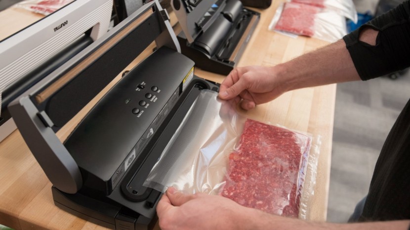 vacuum sealer - we timed how long it took each vacuum sealer to seal a pound of...