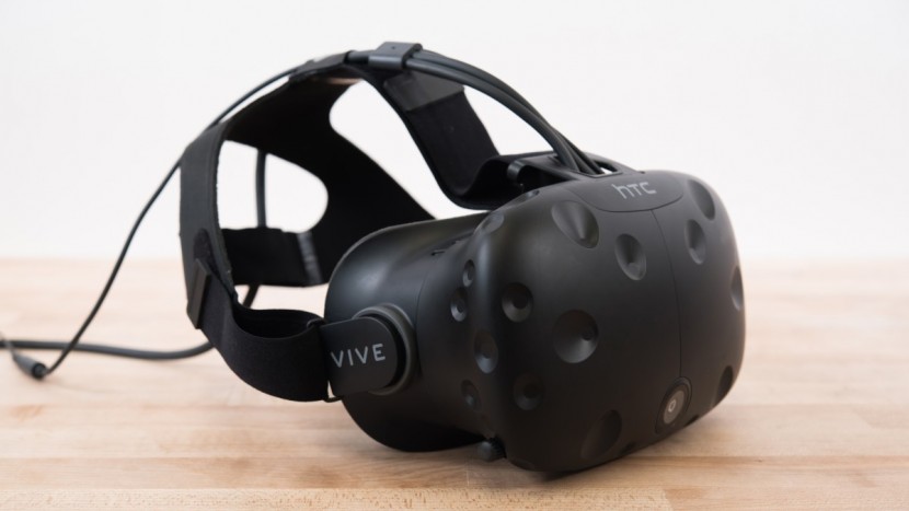 htc vive - the top scoring headset, the htc vive.