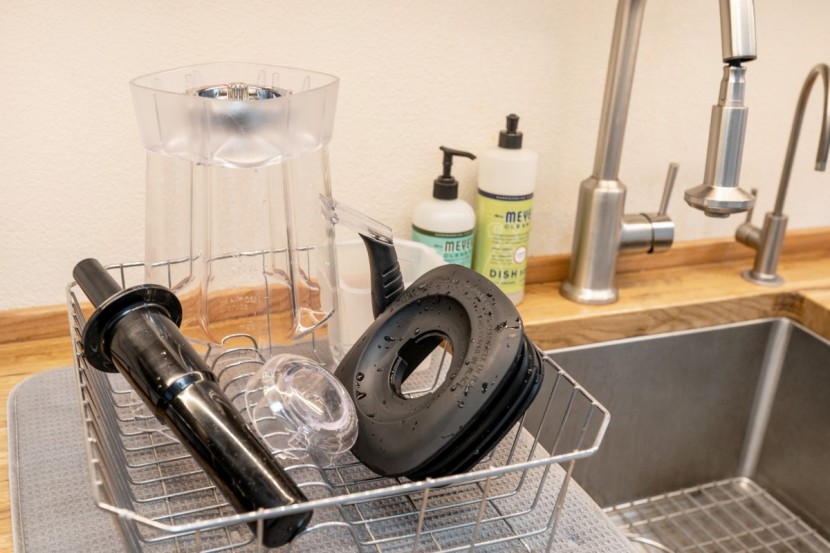 cleanblend commercial blender - the cleanblend is also dishwasher safe.