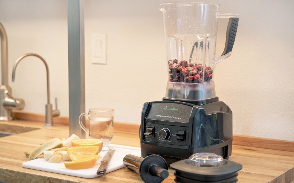  Cleanblend Commercial Blender - 64oz Countertop Blender 1800  Watts - High Performance, High Powered Professional Blender and Food  Processor For Smoothies: Electric Countertop Blenders: Home & Kitchen