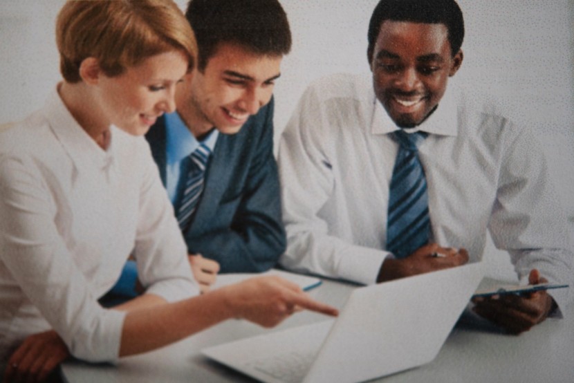 hp officejet 3830 - the officejet 3830 can print reasonably clear photos with good color...