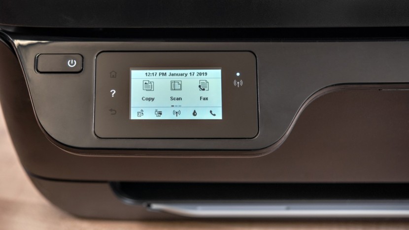 hp officejet 3830 - the officejet 3830&#039;s touchscreen controls make navigating its...