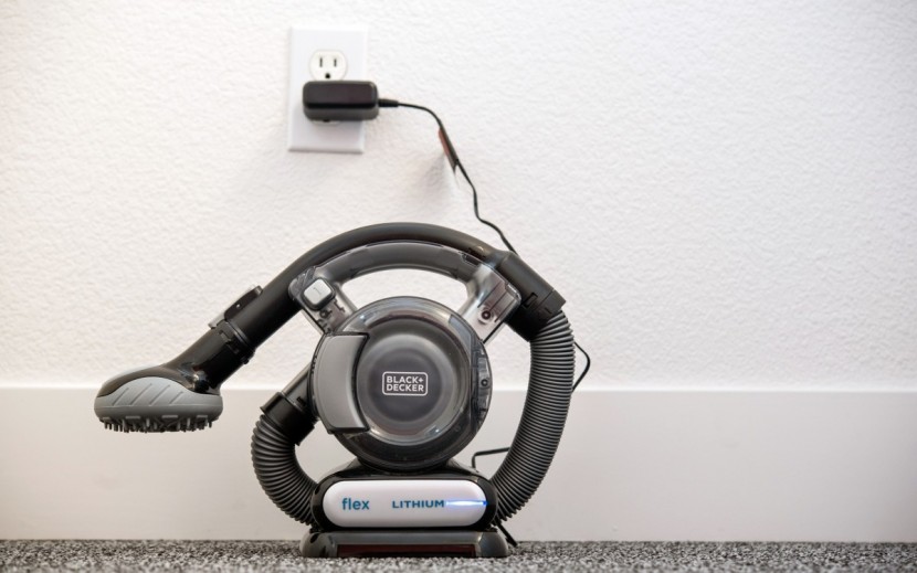 handheld vacuum - the flex vac has about 15 minutes of battery.