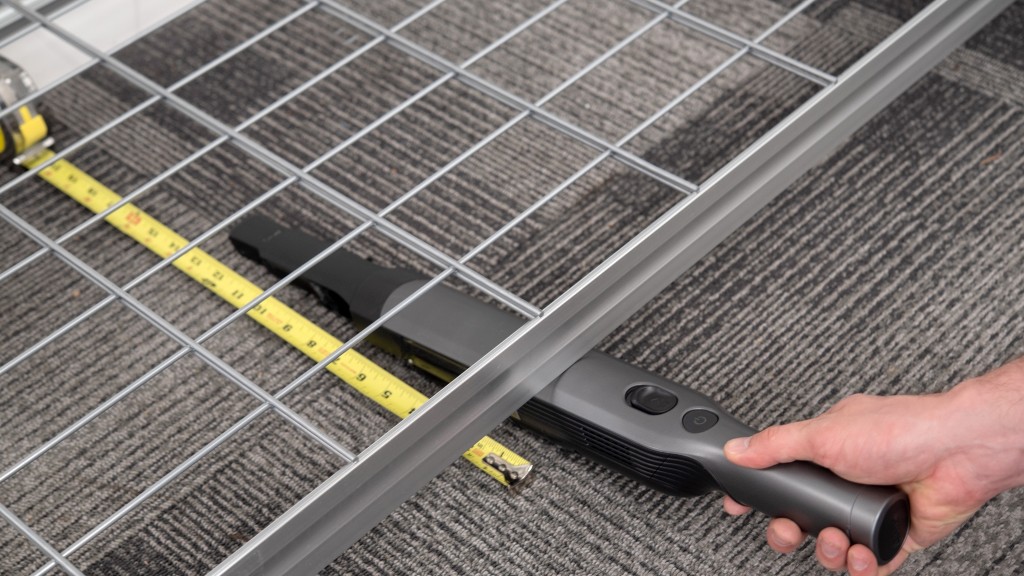 shark wandvac - the shark has a surprisingly long reach in larger gaps, but fares...