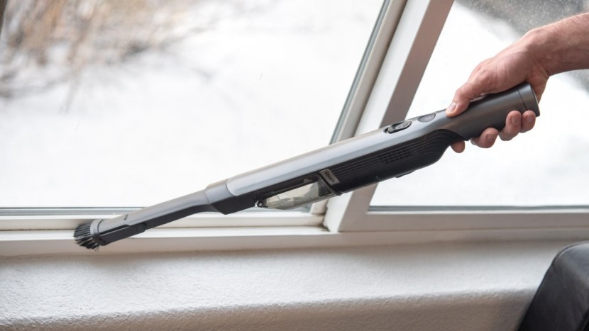 shark wandvac - the shark doesn&#039;t do much well, but it is quite good at dusting...