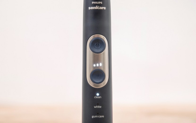 philips sonicare protectiveclean 6100 - the protectiveclean 6100 has nine different setting combinations to...
