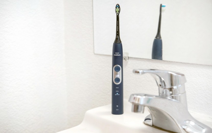 philips sonicare protectiveclean 6100 - the sonicare protectiveclean 6100.