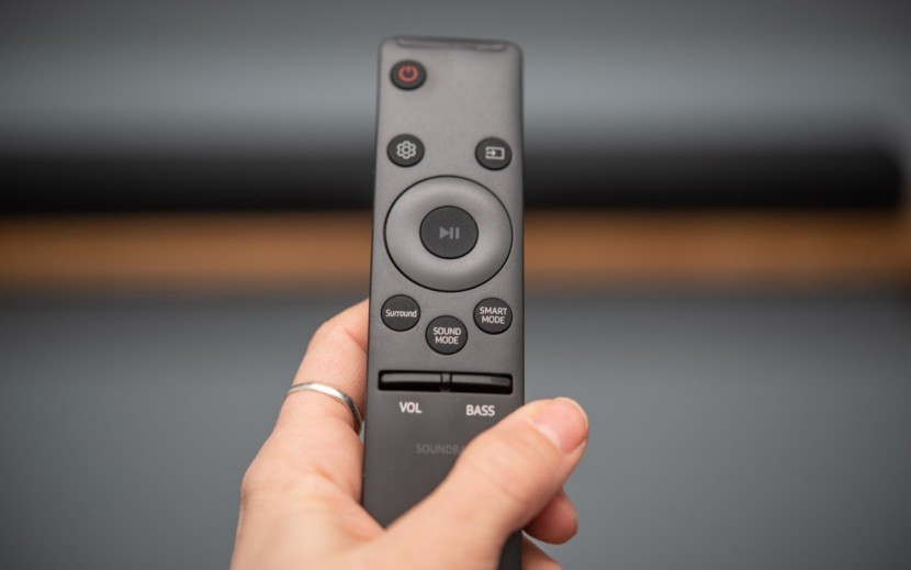 samsung sound+ premium - the sound+ premium&#039;s remote hs basic controls and eq adjustments.