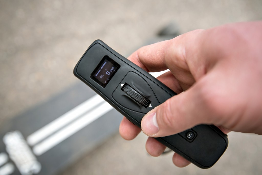 teamgee h5 - the h5 remote is simple and easy to use.