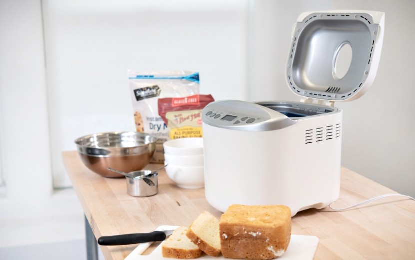 Oster Bread Aker With ExpressBake And 12 Preset Functions Including