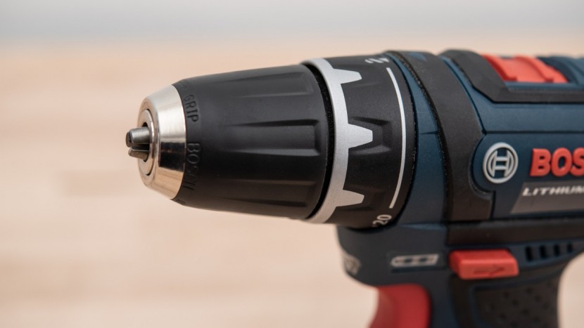 bosch 12v max drill/driver kit ps31-2a - one downside to the ps31 is that it only supports a 3/8" shank.