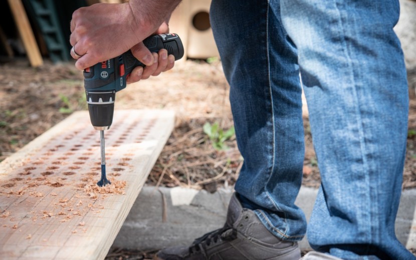 bosch 12v max drill/driver kit ps31-2a - after drilling three 1" holes the ps31 started to heat up.
