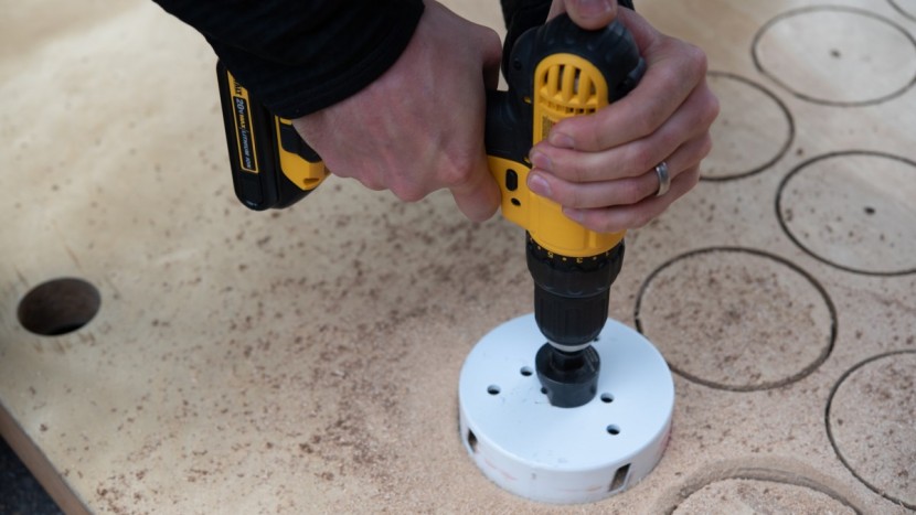 dewalt 20v max compact drill/driver kit dcd771c2