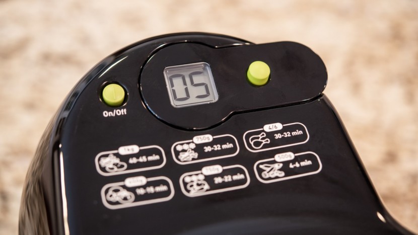 t-fal actifry - the actifry's timer is completely separate from the fryer itself...