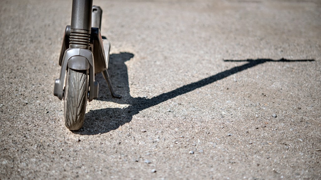 ninebot kickscooter by segway es2 - the ninebot&#039;s solid rubber tires and the mono-shock atop the front...