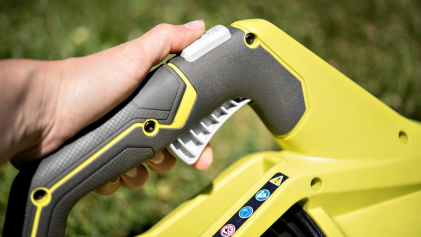ryobi 40v hp brushless whisper series 730 cfm - the ryobi 40v ambidextrous trigger and turbo button were user...