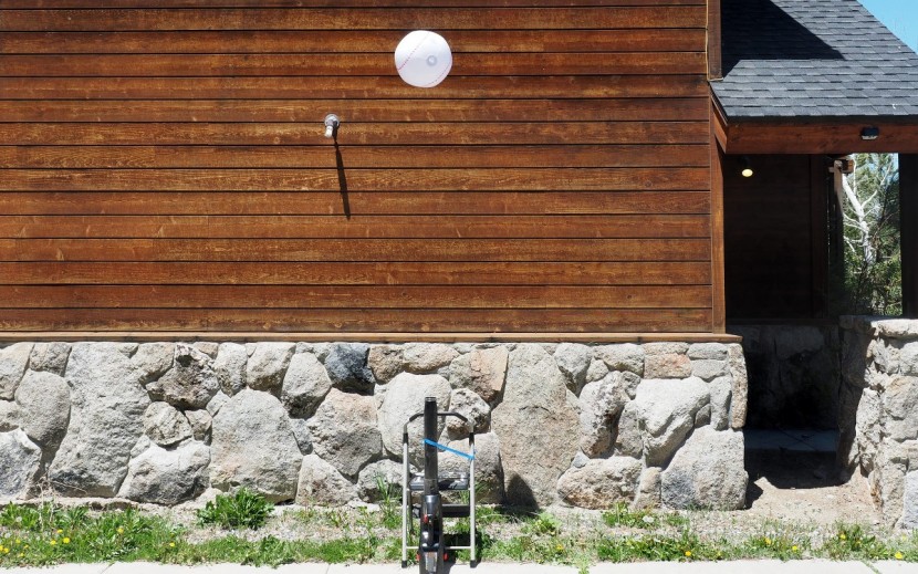 snapper 82-volt max leaf blower 1687879 - the snapper keeping our beach ball levitating during testing.